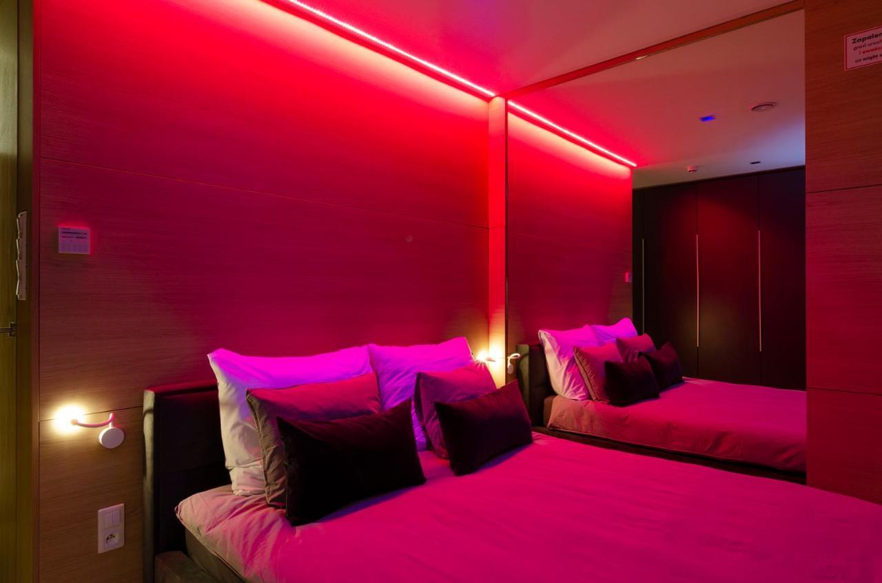Lupoapartments Z Jacuzzi Pole Dance Leczycka 29 Klimatyzacja Parking Dostep Na Kod Lodž Pokoj fotografie